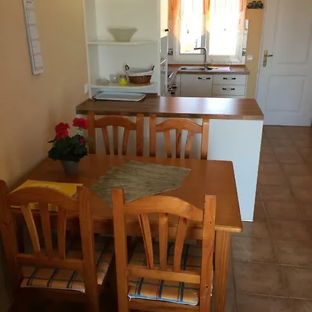 A10 Apartman *
